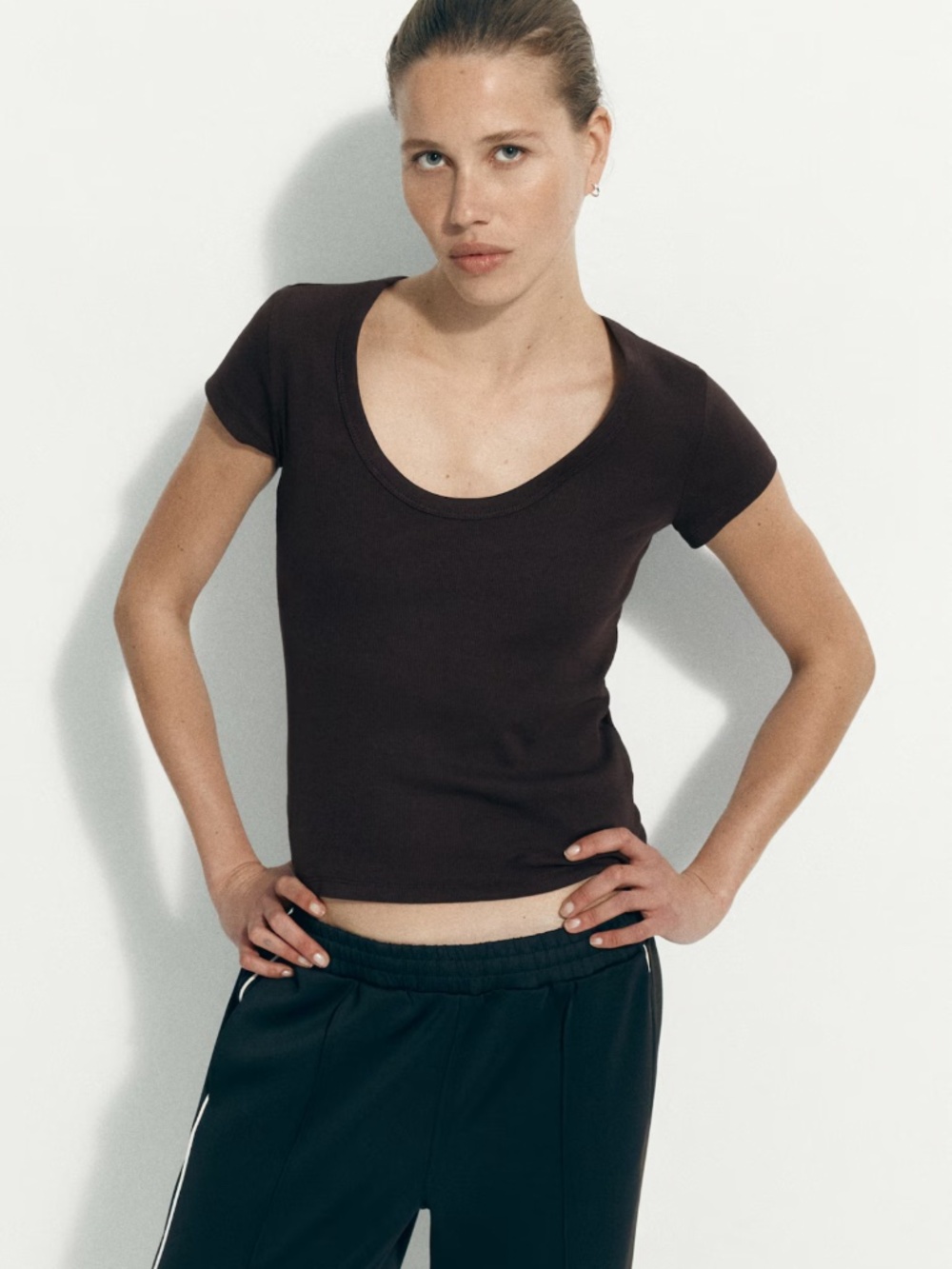 H&m dark brown fitted cotton top